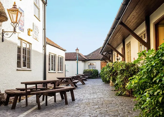 The Half Moon Inn And Country Lodge