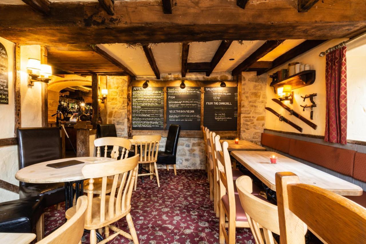 The Half Moon And Country 3* Yeovil